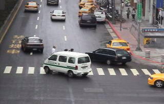 會車超車注意事項(xiàng)