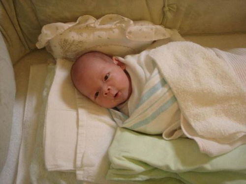 滿月,注意事項(xiàng),照顧,寶寶