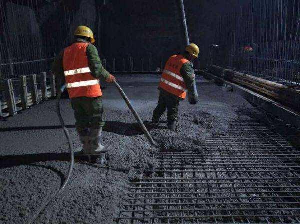 下雨天澆筑混凝土注意事項,澆筑混凝土安全注意事項,灌注樁澆筑混凝土注意事項