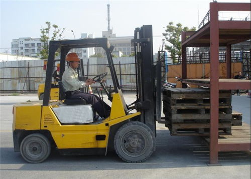 買(mǎi)叉車(chē)需要注意事項(xiàng)