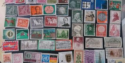 沒(méi)有粘牢的郵票