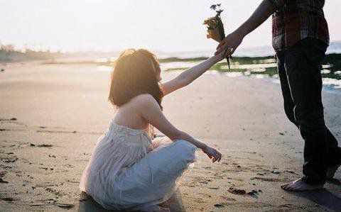 簡(jiǎn)單卻讓你感動(dòng)著