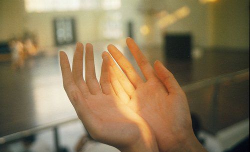 誰(shuí)在寂寞中守候著你