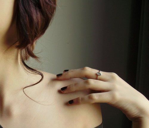 寂寞背后誰卑微了承諾