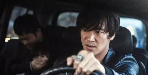 為了愛情，他綁架了人家小孩