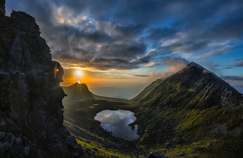 穿越我只想跑個龍?zhí)装⌒≌f主角楚青完結(jié)版閱讀