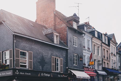 喜歡是心動愛是感覺美文