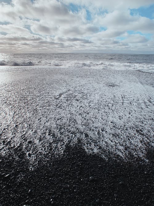 精選大學(xué)國(guó)家勵(lì)志獎(jiǎng)學(xué)金申請(qǐng)書3篇