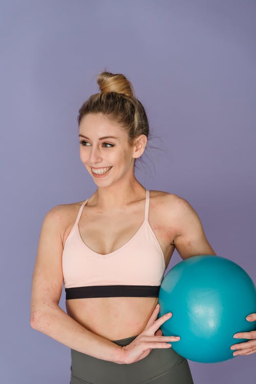 《生查子·短焰剔殘花》譯文及注釋鑒賞