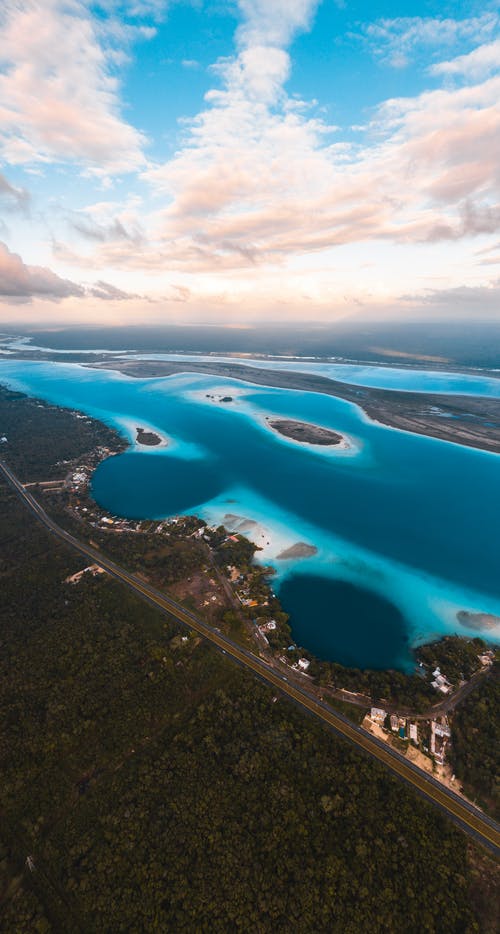 2021喜歡你電影經(jīng)典臺詞語錄 2021喜歡你電影經(jīng)典臺詞語錄