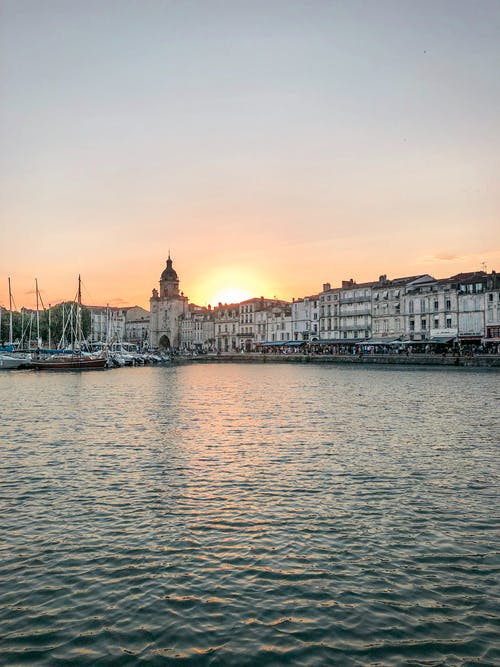 【精華】高中周記青春勵(lì)志4篇