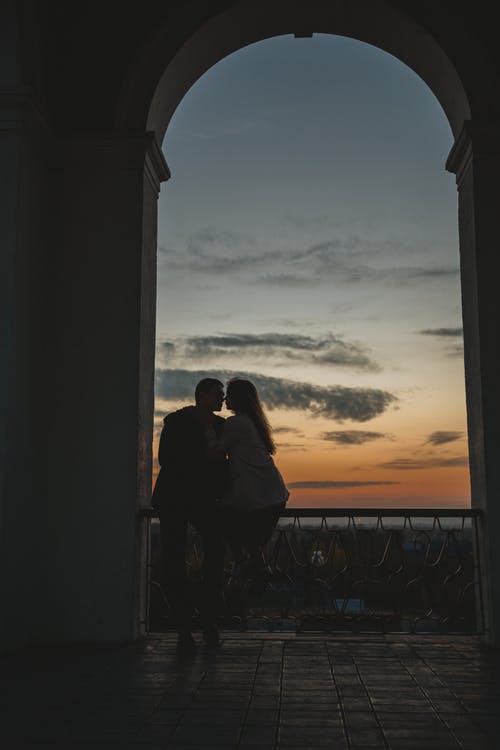 《幼女詞》原文及翻譯賞析