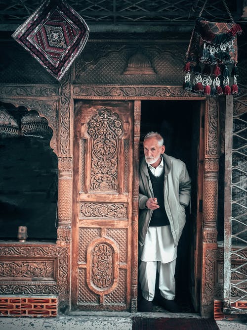 【熱】描寫中秋佳節(jié)的詩