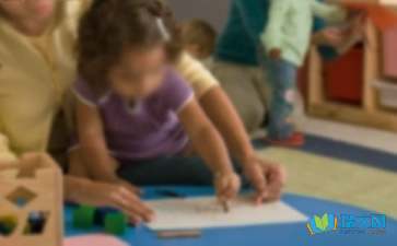 幼兒園小班教育隨筆范本