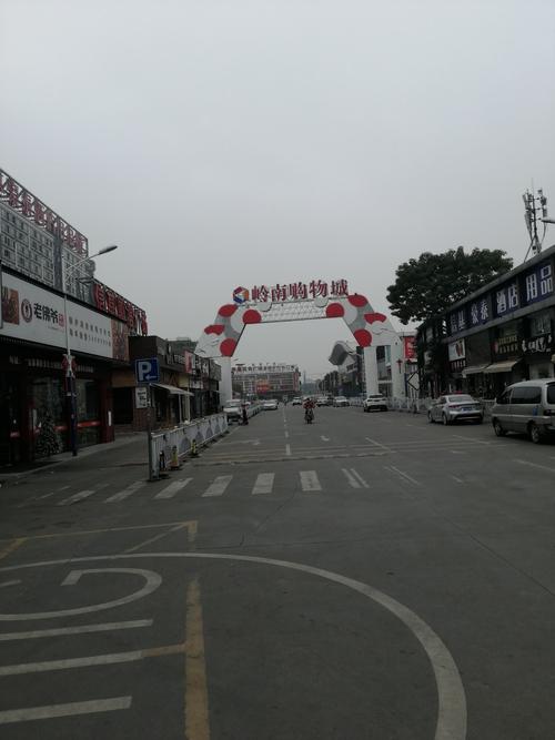 廈滘嶺南電商園6街有免費(fèi)的停車位嗎