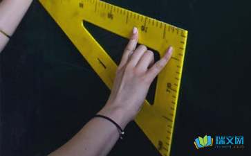 別過(guò)早鼓勵(lì)幼兒競(jìng)爭(zhēng)教育隨筆