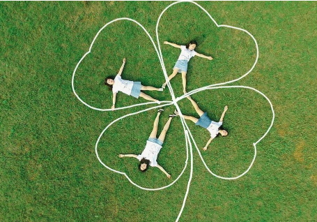 獻給初中畢業(yè)同學的說說 愿同學情永遠那么青澀