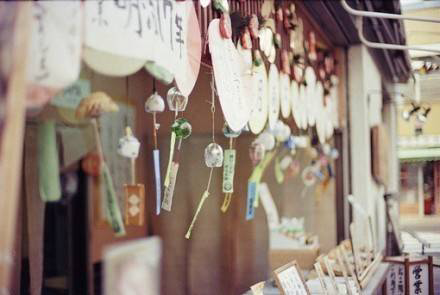 再美好也經(jīng)不住遺忘，再悲傷也抵不過(guò)時(shí)間