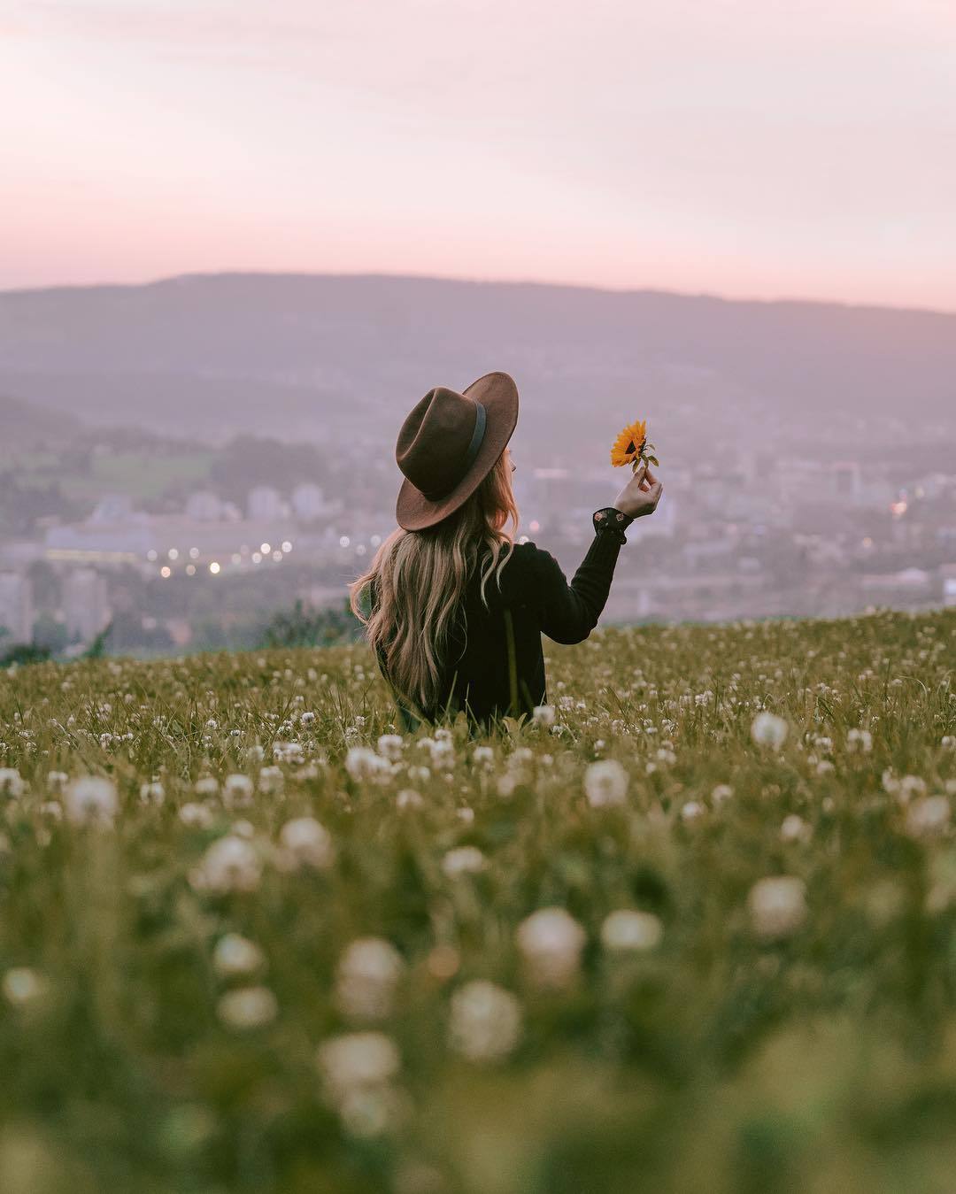 一個人的說說心情 并不是所有的疼痛，都可以吶喊