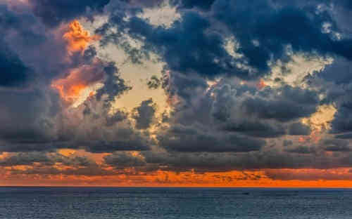 簡短扎心的傷感說說大全(82條) 簡短扎心的傷感說說大全(82條)