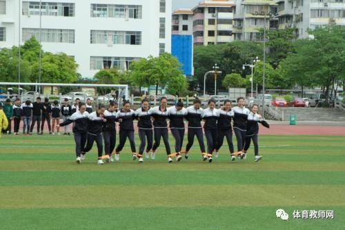 學生掌握體育基礎知識